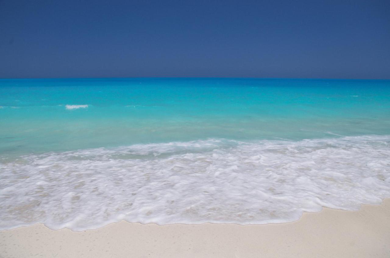 Villas Petro Beach El Alamein Exterior photo